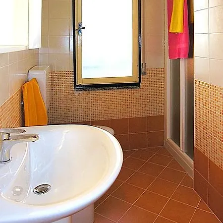 Apartment Dora *